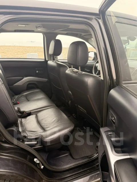 Mitsubishi Outlander. �������, 4wd, 3.0 (220��.�.), ������, 262 252����. �� ����