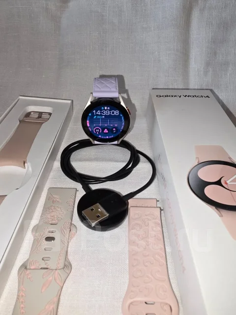 Samsung Galaxy Watch4. GPS, NFC, IP68 ����