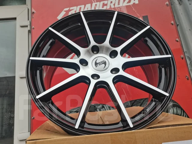 GT Wheel. 7.5x17", 5x114.3, ET42 ����