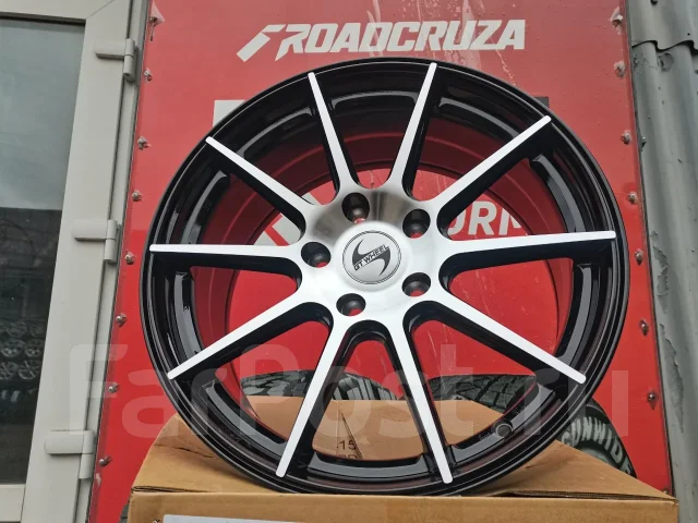 GT Wheel. 7.5x17", 5x114.3, ET42 ����