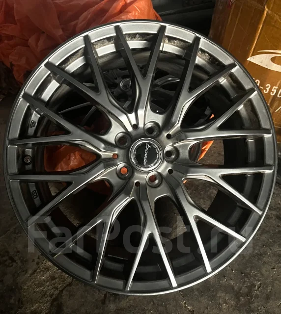Hot Stuff Exceeder. 7.5x18", 5x100, ET37 ����