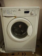 Indesit. �������� 3��� ����