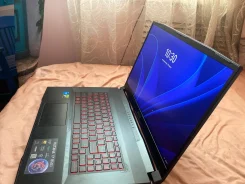 MSI Katana 17 B13UCX. 17.1", 3,2����, ��� 16 ��, ���� 512���, WiFi: 1, Bluetooth: 1, ����������� �� 1��. ����