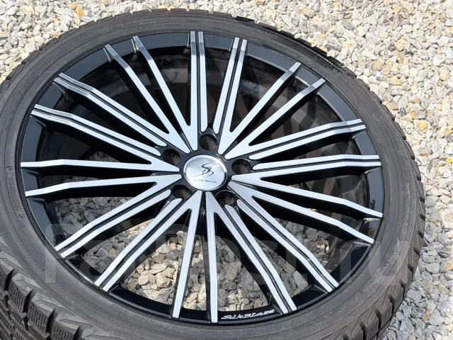 Alutec BlackSun. 8.5x20", 5x114.3, ET35, �� 73���. ����