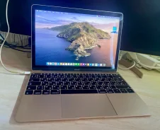Apple MacBook 12. 12", 1,2����, ��� 8 ��, ���� 512���, WiFi: 1, Bluetooth: 1, ����������� �� 6��. ����