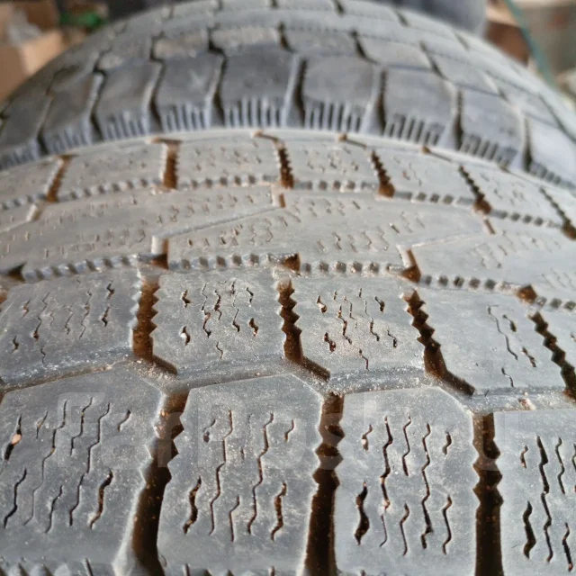 Yokohama Guardex F720. �����������, �/�, ����� 40 % ����