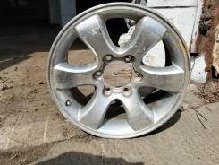 ESM. 7.5x17", 6x139.7, ET30 ����
