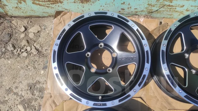 SSR Devide. 6.0x16", 5x139.7, ET-5 ����