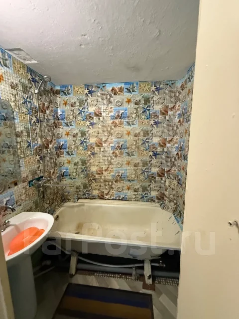 3-���������, ����� ���-�������� ���������� 11. ���-��������, ���������, 67,4���.��., 5/5 ����. ���. ���� ����