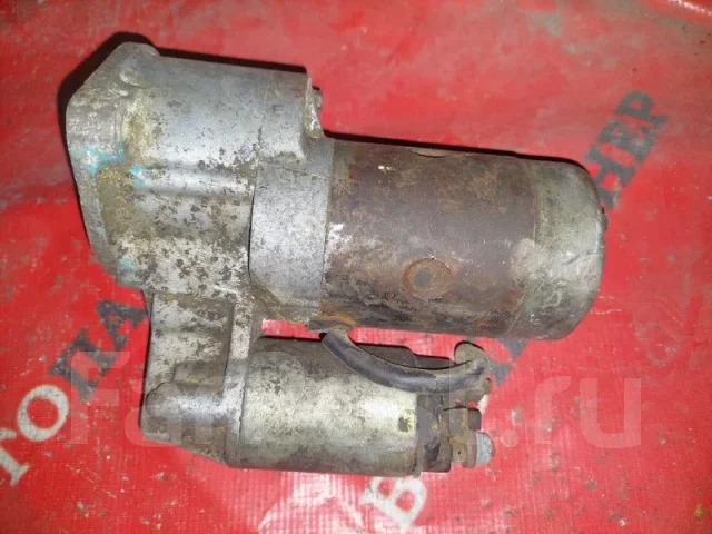 ������� Nissan Bluebird 2330005E10 EU11 2330005E10 ����