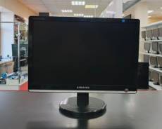 Samsung. 19", ���������� �� (LCD, LED, QLED) ����