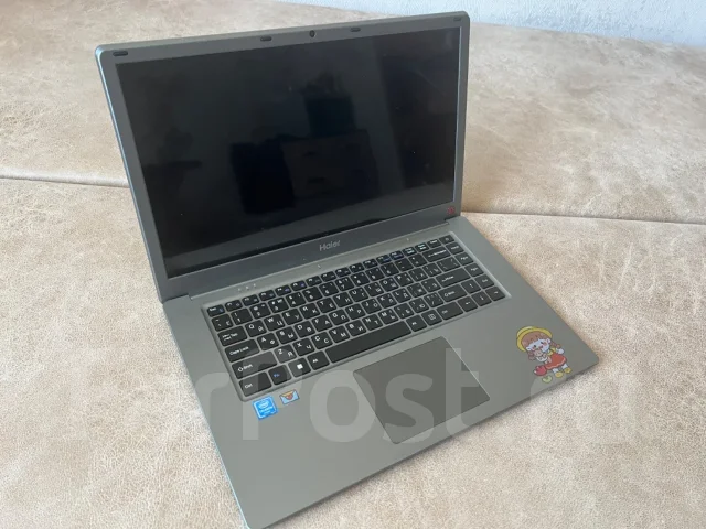 Haier. 15.6", ��� 4 ��, ���� 128���, WiFi: 1, Bluetooth: 1, ����������� �� 8��. ����