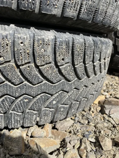 Bridgestone Blizzak Spike-01. ������, ����������, �/�, ����� 35 % ����