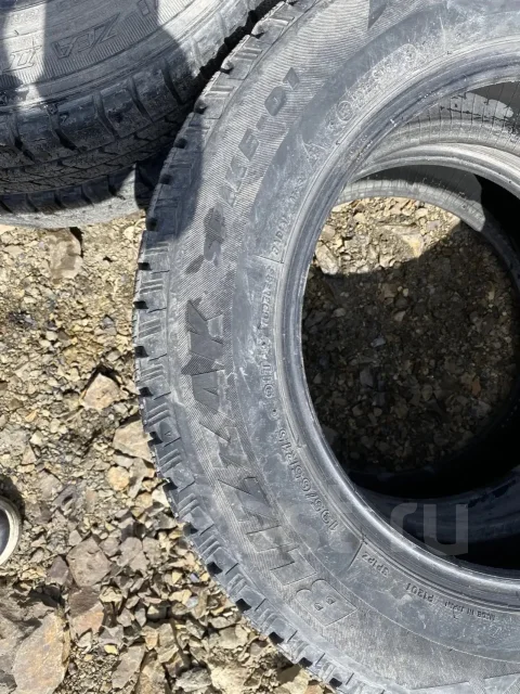 Bridgestone Blizzak Spike-01. ������, ����������, �/�, ����� 35 % ����
