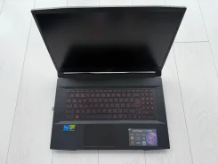 MSI Katana 17 B12UCR. 17.3", 4,7����, ��� 16 ��, ���� 512���, WiFi: 1, Bluetooth: 1, ����������� �� 15��. ����