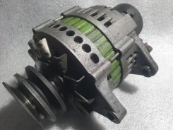 ��������� 4HF1,4HG1,4HJ1,4HE1 Isuzu (24V) 8971484961 ����