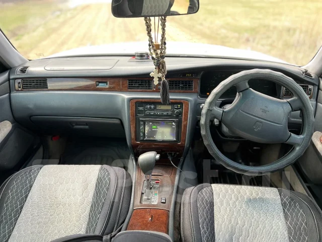 Toyota Crown. �������, ������, 2.5 (200��.�.), ������, 330 000����. �� ����