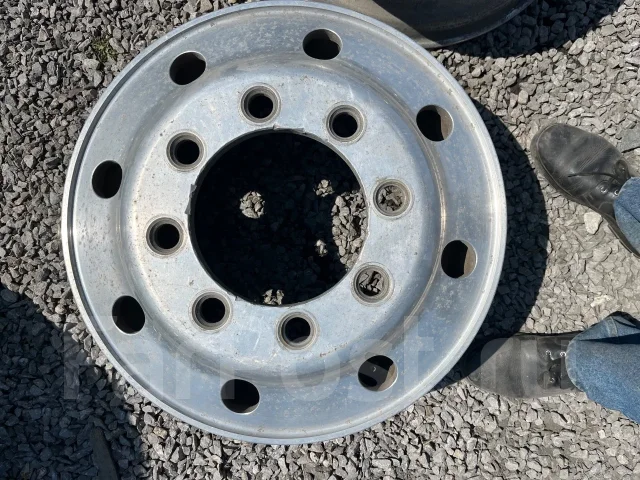 Alcoa. 8.25x22.5", 8x285, ET165, �� 221���. ����