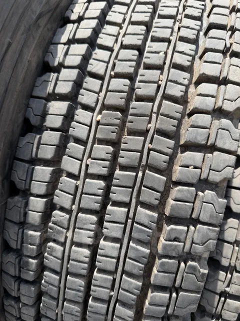 Yokohama SY297. �����������, �/�, ����� 5 % ����