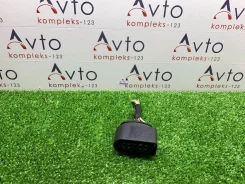 ������ Audi A3 1J0973735 8P 1J0973735 ����