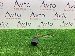 ������ Audi A1 2010 1J0973722A 8X CAXA 1J0973722A ����