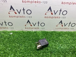 ���� Audi Q3 2011 4H0951253C 8U CPSA 4H0951253C ����
