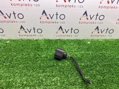 ������ Volkswagen Touran 2009 1J0973722A 1T CAVC 1J0973722A ����