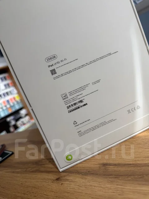Apple iPad 11. 11 ������, ������ 256 �� ����