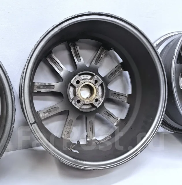 MOMO Quantum. 7.0x17", 4x100, ET42, �� 73,1���. ����