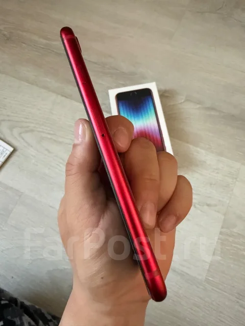 Apple iPhone SE 2022. �/�, 128 ��, �������, 3G, 4G LTE, 5G, NFC, eSIM, ������� �������, ������������ ������� ����