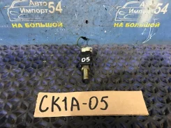 ������ ������ ������� Mitsubishi Lancer 1998 [��-00010411] MB435457 ����