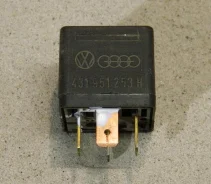 ���� Audi 80 B3 � 431951253H ����