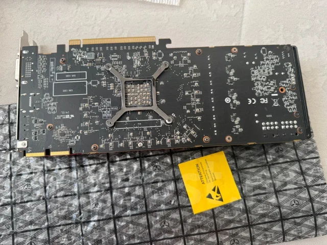 Radeon R9 280X ����