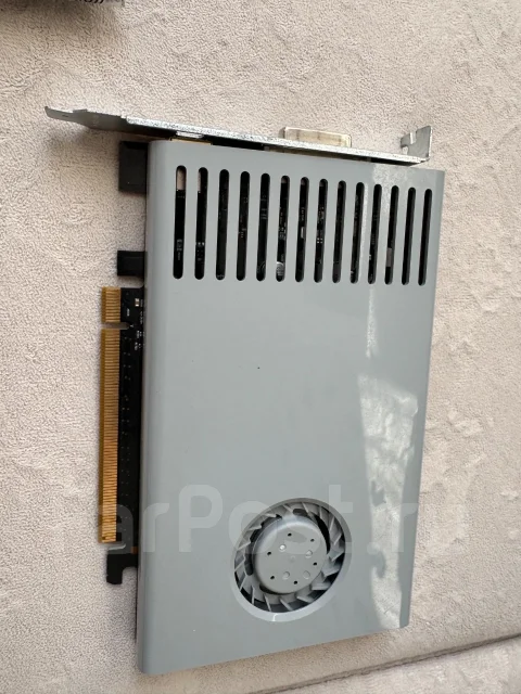 Radeon R9 280X ����