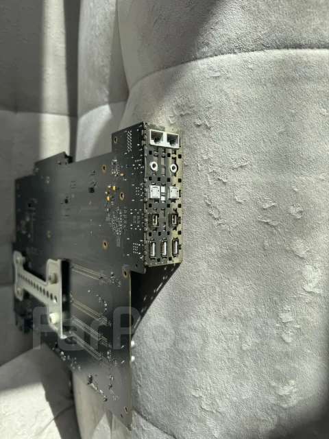 LGA1366 ����