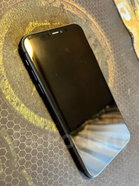 Apple iPhone 11. �/�, 128 ��, ������, 4G LTE, ����������, eSIM, ������������ ������� ����