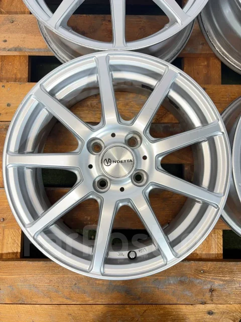 Butzi Vendetta. 5.5x15", 4x100, ET42, �� 73,1���. ����