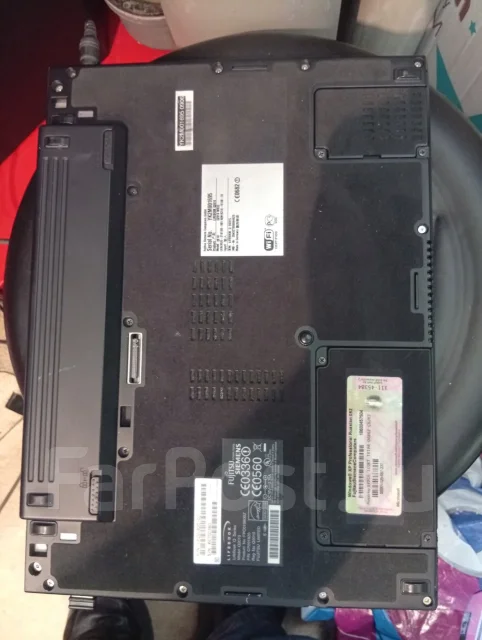 Fujitsu Siemens LifeBook. 13", ��� 1024 ��, WiFi: 1, Bluetooth: 1, ����������� �� 2��. ����