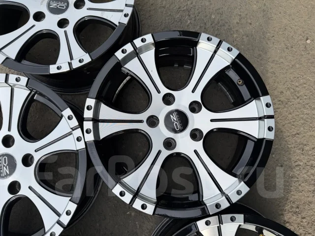 OZ Racing. 6.0x15", 5x114.3, ET-10, �� 73,1���. ����