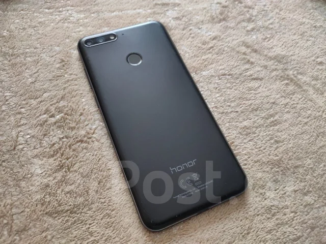 Honor 7C. �/�, 32 ��, ������, 3G, 4G LTE, Dual-SIM ����