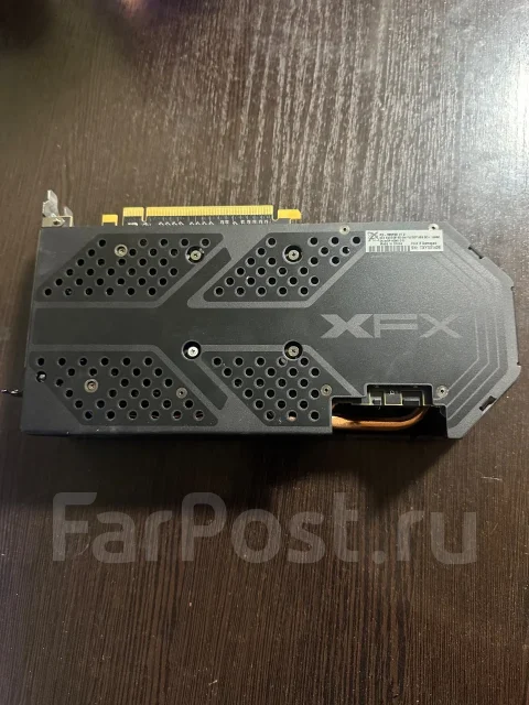 Radeon RX 590 ����