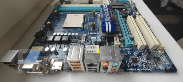 Socket AM3 ����