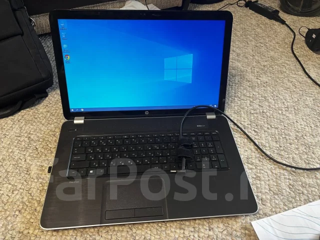 HP Pavilion 17. 17", 1,5����, ��� 8 ��, ���� 256���, WiFi: 1, Bluetooth: 1 ����