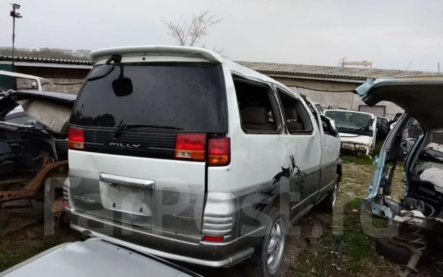 Nissan Caravan Elgrand. AVWE50, QD32 ����