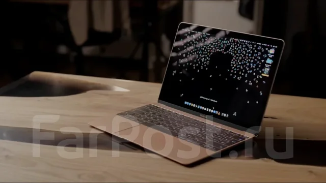 Apple MacBook 12. 12", 1,2����, ��� 8 ��, ���� 512���, WiFi: 1, Bluetooth: 1, ����������� �� 6��. ����