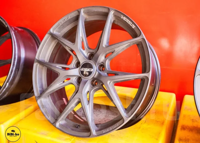 RAYS Versus VV21S. 8.0x19", 5x114.3, ET38, �� 73,3���. ����