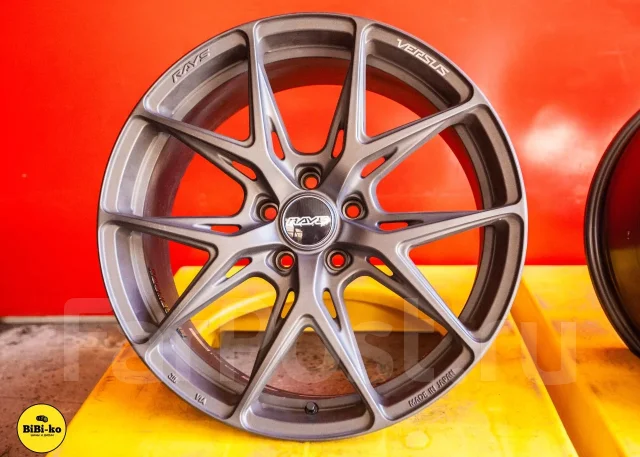 RAYS Versus VV21S. 8.0x19", 5x114.3, ET38, �� 73,3���. ����