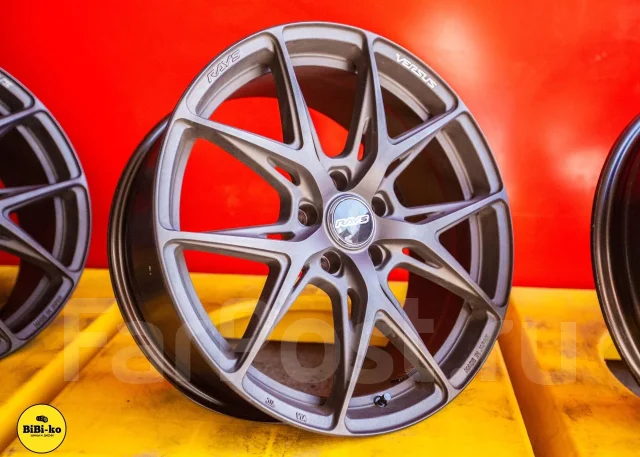 RAYS Versus VV21S. 8.0x19", 5x114.3, ET38, �� 73,3���. ����