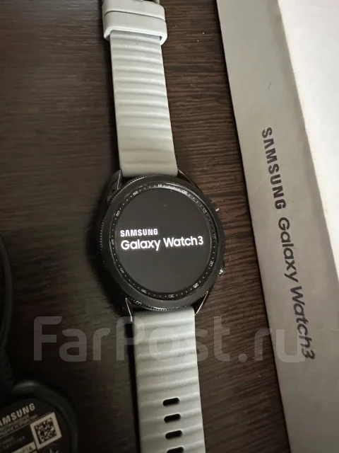Samsung Galaxy Watch3 ����
