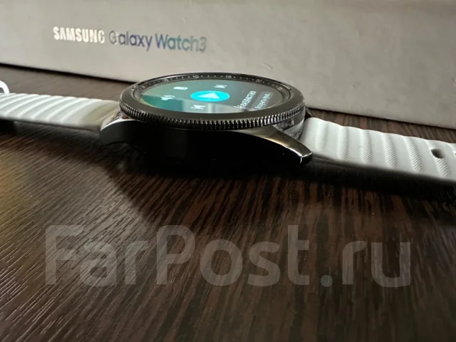 Samsung Galaxy Watch3 ����